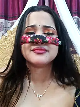 Beauty Queen Soniya online show from February 17, 1:08 pm