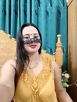 Beauty Queen Soniya online show from April 16, 10:23 pm