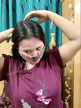 Beauty Queen Soniya online show from April 30, 1:18 pm