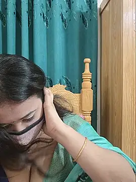 Beauty Queen Soniya online show from June 16, 2:50 pm
