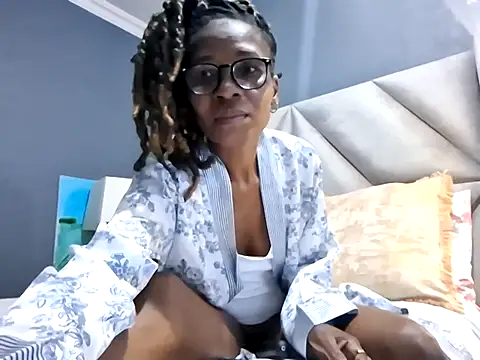 NaughtyCouga online show from May 3, 4:50 am