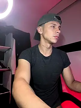 ErosDominant online show from December 18, 1:55 am