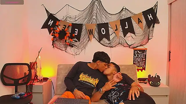 thomas elg online show from October 29, 5:17 am