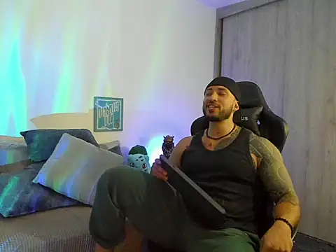 Dave-Max01 online show from November 7, 3:11 am