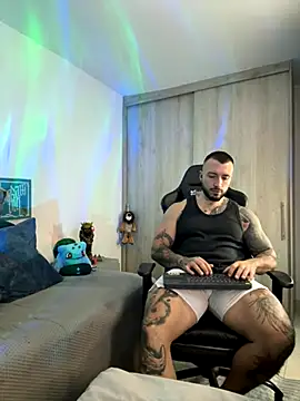 Dave-Max01 online show from November 19, 2:55 am