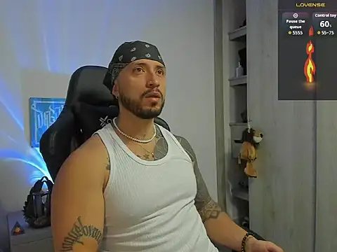 Dave-Max01 online show from October 10, 11:11 am