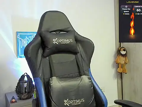 Dave-Max01 online show from October 9, 1:22 pm