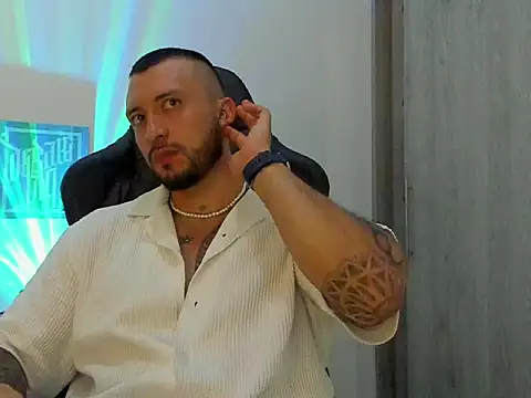 Dave-Max01 online show from October 31, 12:29 am