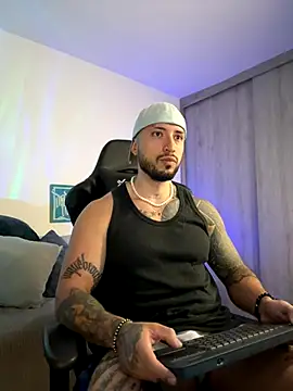 Dave-Max01 online show from November 10, 9:58 am