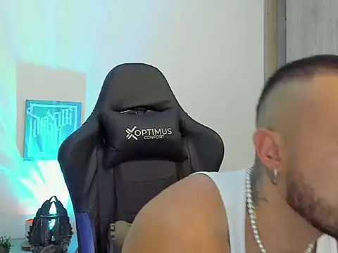 Dave-Max01 online show from October 27, 11:05 pm