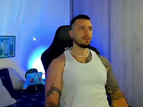 Snapshot of Dave-Max01 chatting on March 2, 12:45 pm Dave-Max01 online show from March 2, 12:45 pm