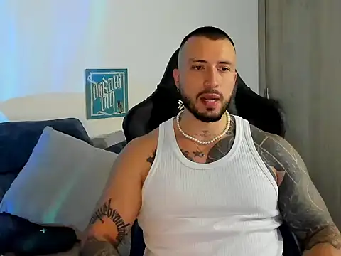 Dave-Max01 online show from November 8, 2:37 am