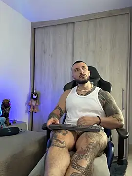 Dave-Max01 online show from November 18, 2:53 pm