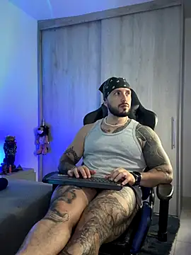 Dave-Max01 online show from November 25, 2:45 am