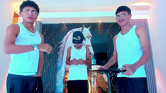  Gods of Olympus  online show from October 23, 4:11 am