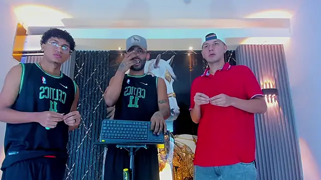  Gods of Olympus  online show from November 30, 4:02 am