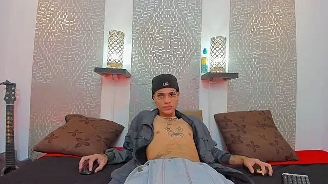 JacobBlackwell  online show from October 17, 8:10 pm