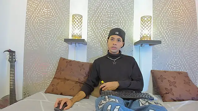 JacobBlackwell  online show from October 19, 8:44 pm