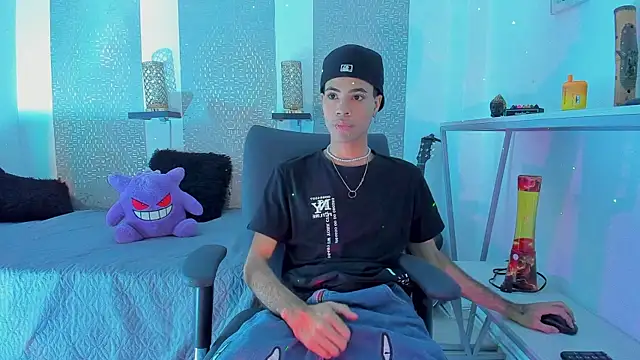 JacobBlackwell  online show from November 1, 7:19 pm