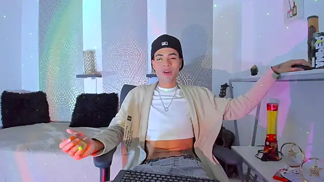 JacobBlackwell  online show from October 30, 7:33 pm