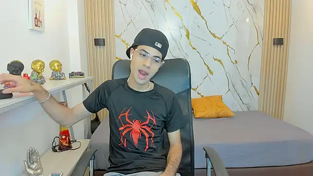 JacobBlackwell  online show from January 18, 7:06 pm