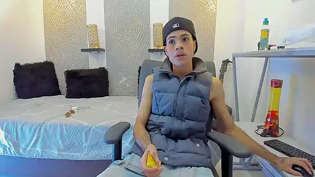 JacobBlackwell  online show from November 2, 7:30 pm