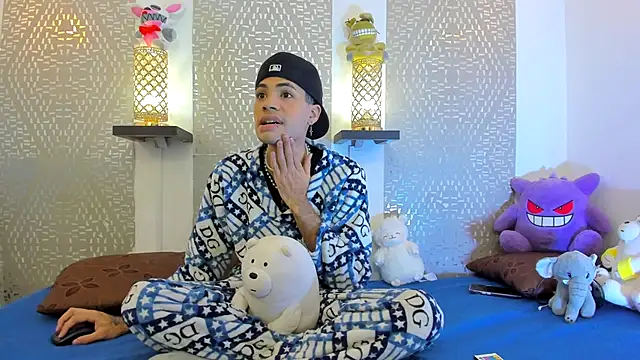 JacobBlackwell  online show from October 26, 7:25 pm