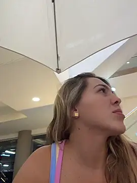 camila vanucci- online show from March 25, 2:49 pm