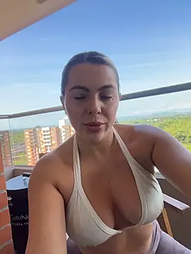 camila vanucci- online show from March 15, 1:40 pm