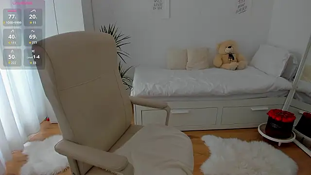 bubbledoll77 online show from February 23, 11:44 am