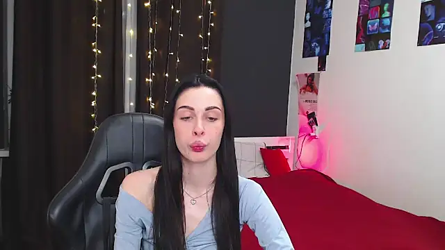 ariel is on vacation online show from October 18, 4:42 pm