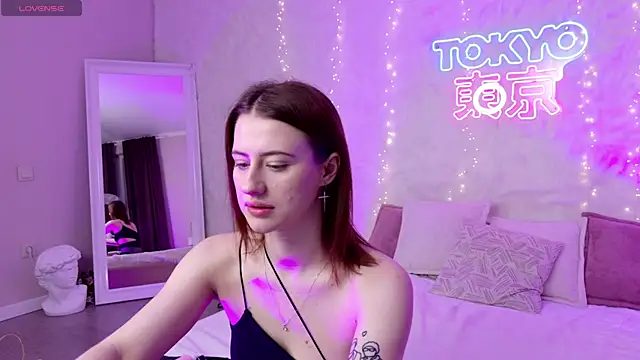 JessiJull online show from October 16, 5:43 pm