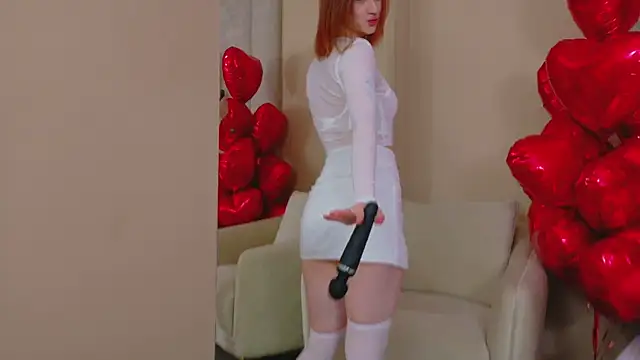 JessiJull online show from February 12, 5:13 pm