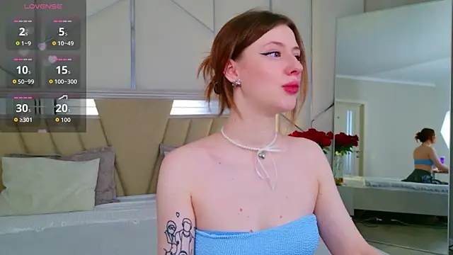 JessiJull online show from April 3, 5:14 am