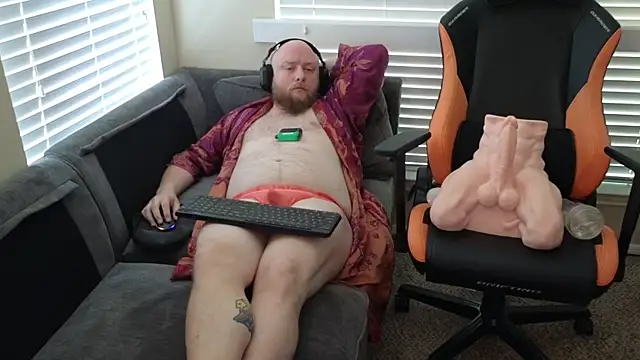 theballboy1 online show from April 21, 6:25 pm