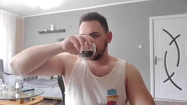 mastermute online show from March 3, 7:04 am