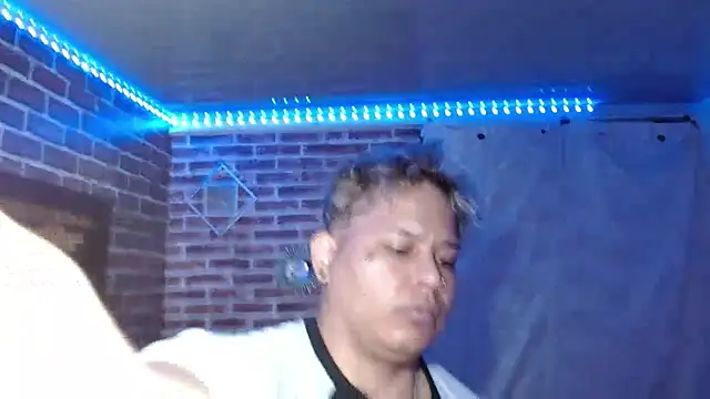 jordan bigcock  online show from February 26, 3:28 am