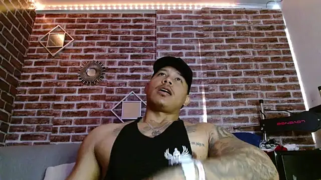 jordan bigcock  online show from May 27, 8:38 pm
