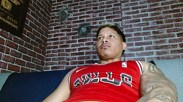 Snapshot of jordan_bigcock_ chatting on June 28, 4:30 am jordan bigcock online show from June 28, 4:30 am