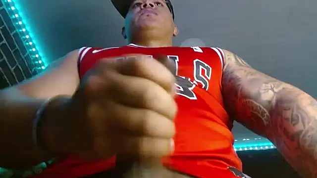 Snapshot of jordan_bigcock_ chatting on November 26, 3:01 pm jordan bigcock online show from November 26, 3:01 pm