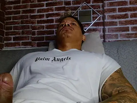 Snapshot of jordan_bigcock_ chatting on June 7, 1:16 pm jordan bigcock online show from June 7, 1:16 pm