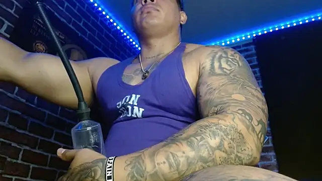 Snapshot of jordan_bigcock_ chatting on November 5, 9:29 pm jordan bigcock online show from November 5, 9:29 pm