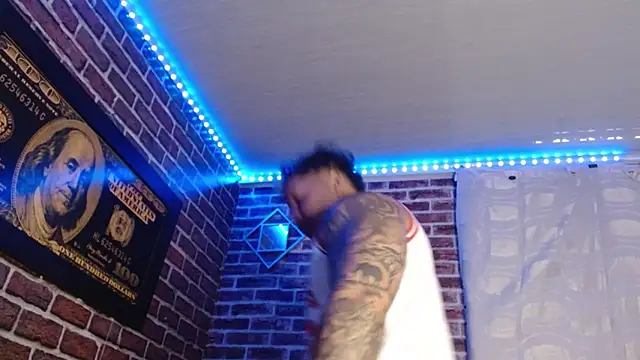 jordan bigcock  online show from March 19, 1:11 pm