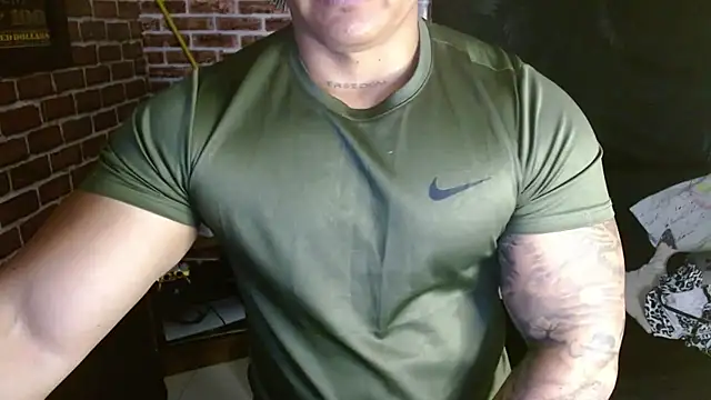 jordan bigcock  online show from May 21, 1:52 pm