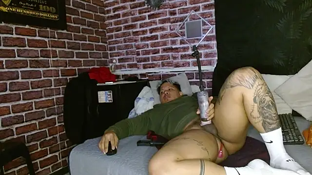 jordan bigcock  online show from April 13, 1:26 pm