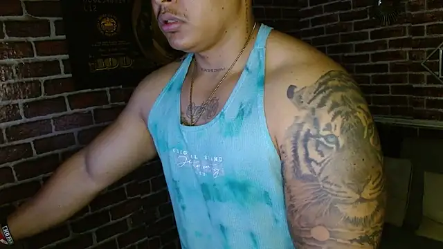 jordan bigcock  online show from January 31, 7:12 pm