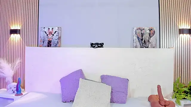 TianaGlow44 online show from April 10, 12:23 pm