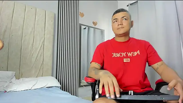 dante and kiara online show from March 1, 9:04 pm