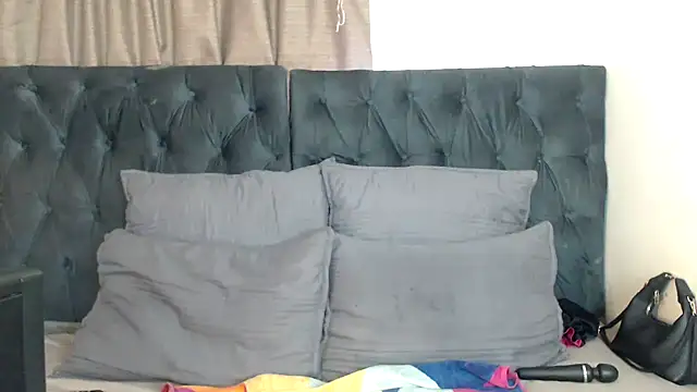 Snapshot of MissLola026 chatting on July 21, 2:58 am MissLola026 online show from July 21, 2:58 am