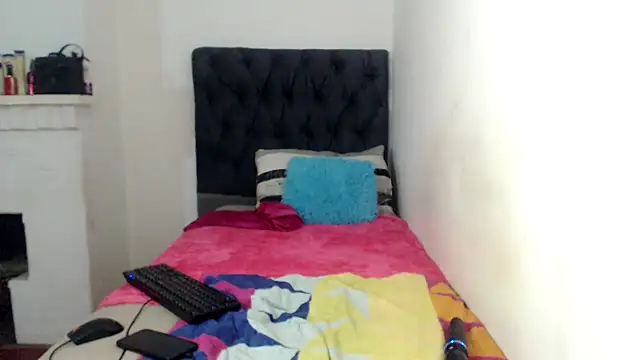 MissLola026 online show from January 17, 1:53 am